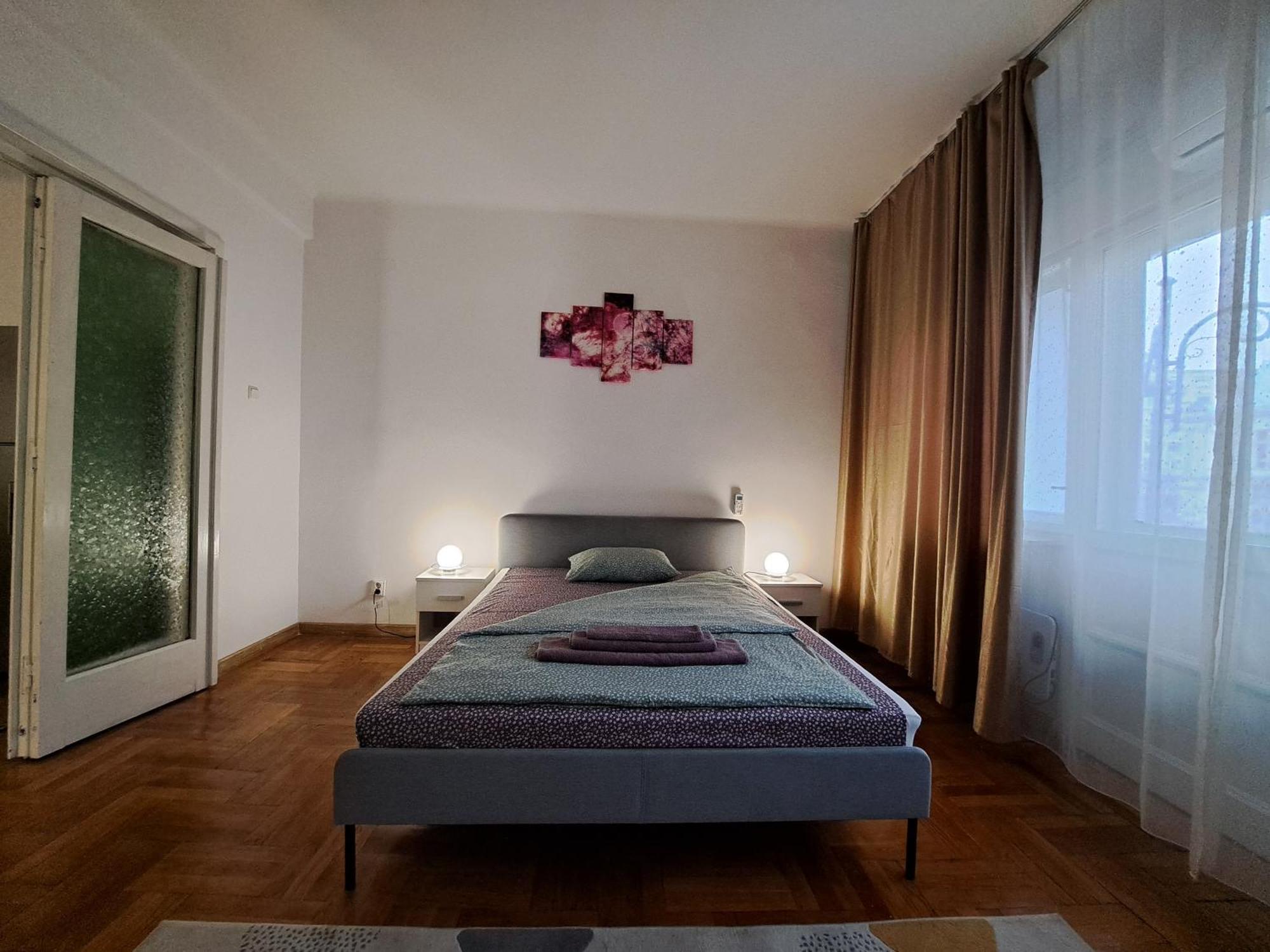 Appartamento Amytis Flat Old City Bucarest Esterno foto